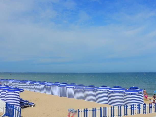 "Magnifique 2 Pieces " 150M Plages Et 500M Centre De Cabourg Extérieur photo